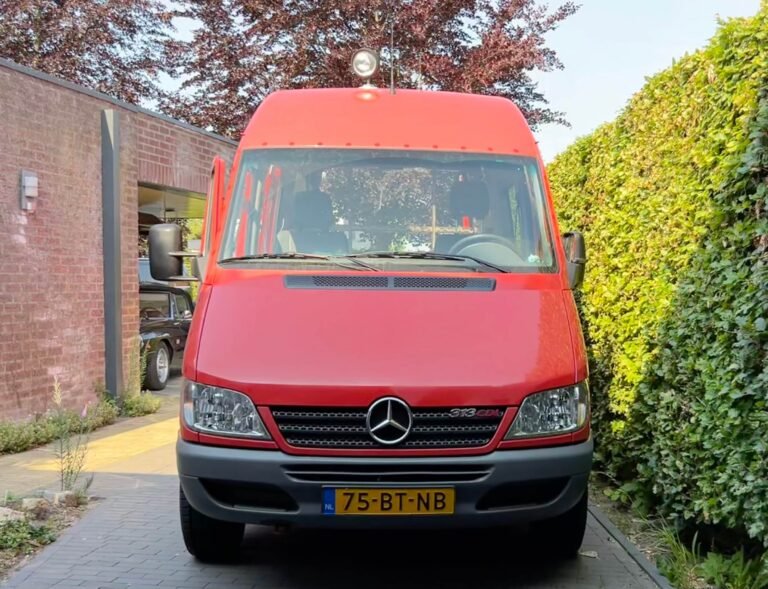 van brandweerbus naar camper